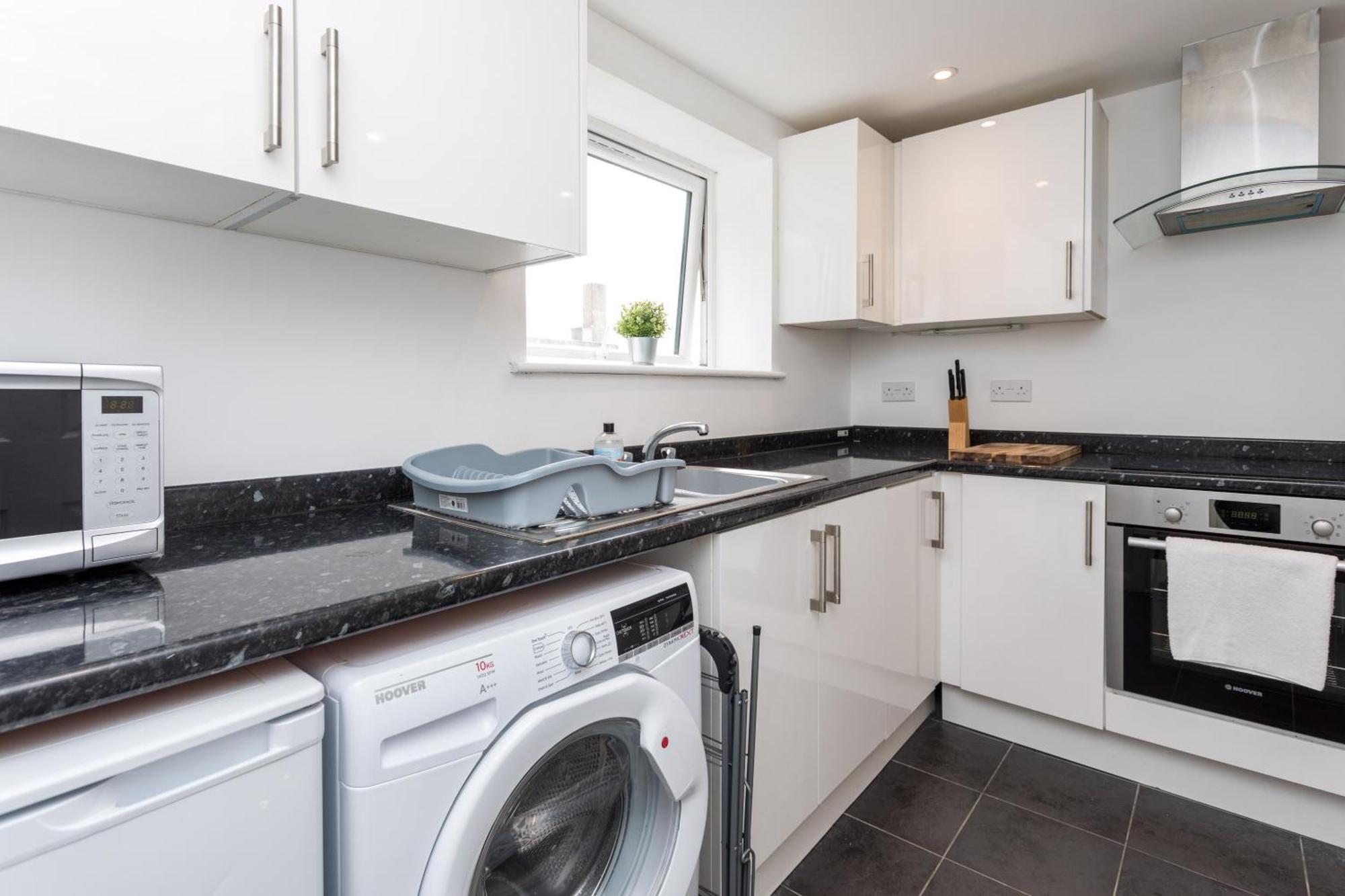 Flat 7- Spacious Studio Flat In The Heart Of Crawley エクステリア 写真